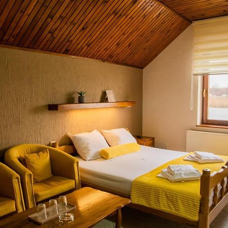 Guest House Vila Alexandar Palić Esterno foto
