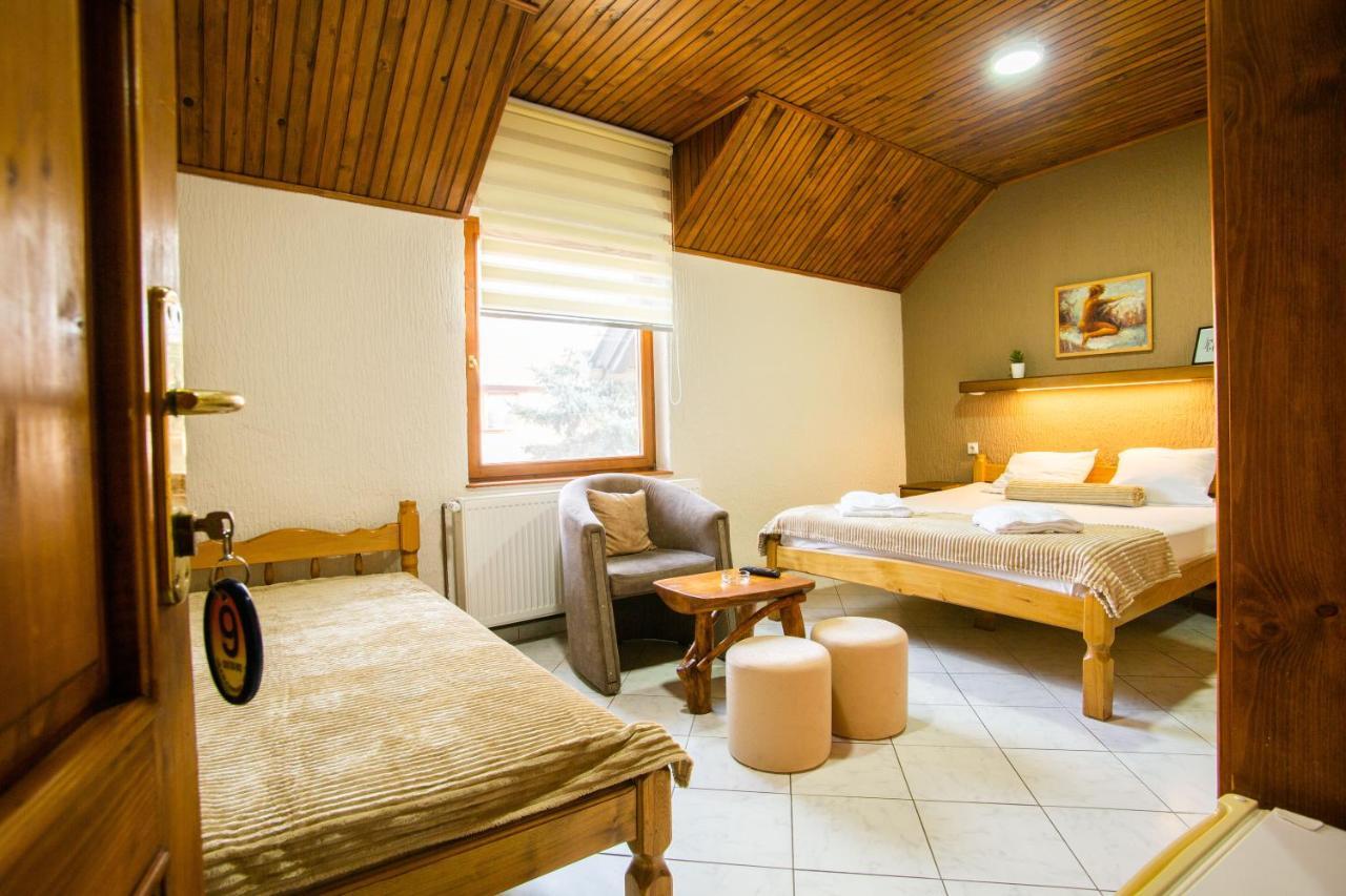Guest House Vila Alexandar Palić Esterno foto