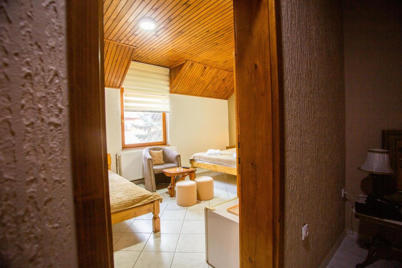 Guest House Vila Alexandar Palić Esterno foto
