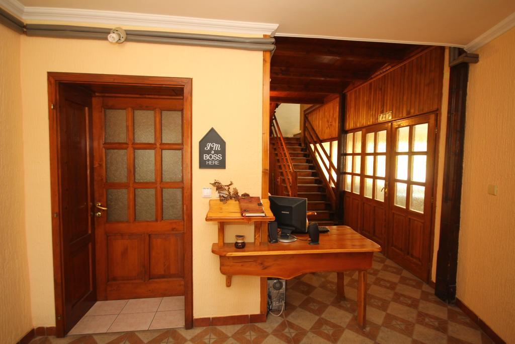 Guest House Vila Alexandar Palić Esterno foto